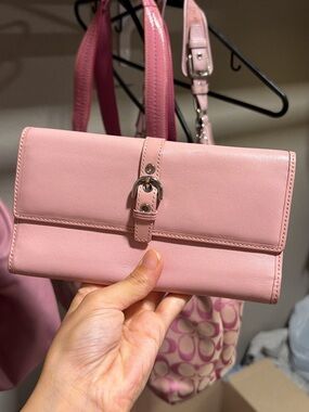 Pink Leather Wallet Clutch - Women's Soft Fold Wallet